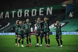 Trendyol Süper Lig’e ilk yükselen takım Kocaelispor oldu